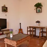 Bamboo بيت للعطل *
